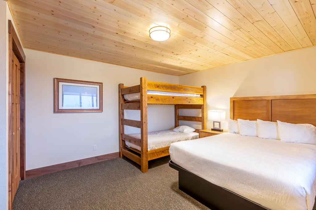 Two Bedroom Condo_Eagle Ridge Resort